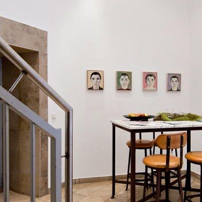 Burns Art Hotel