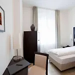 Burns Art Hotel Düsseldorf