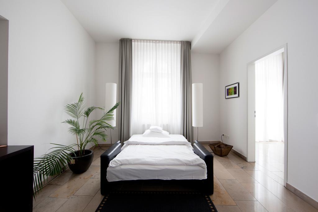 Burns Art Dusseldorf